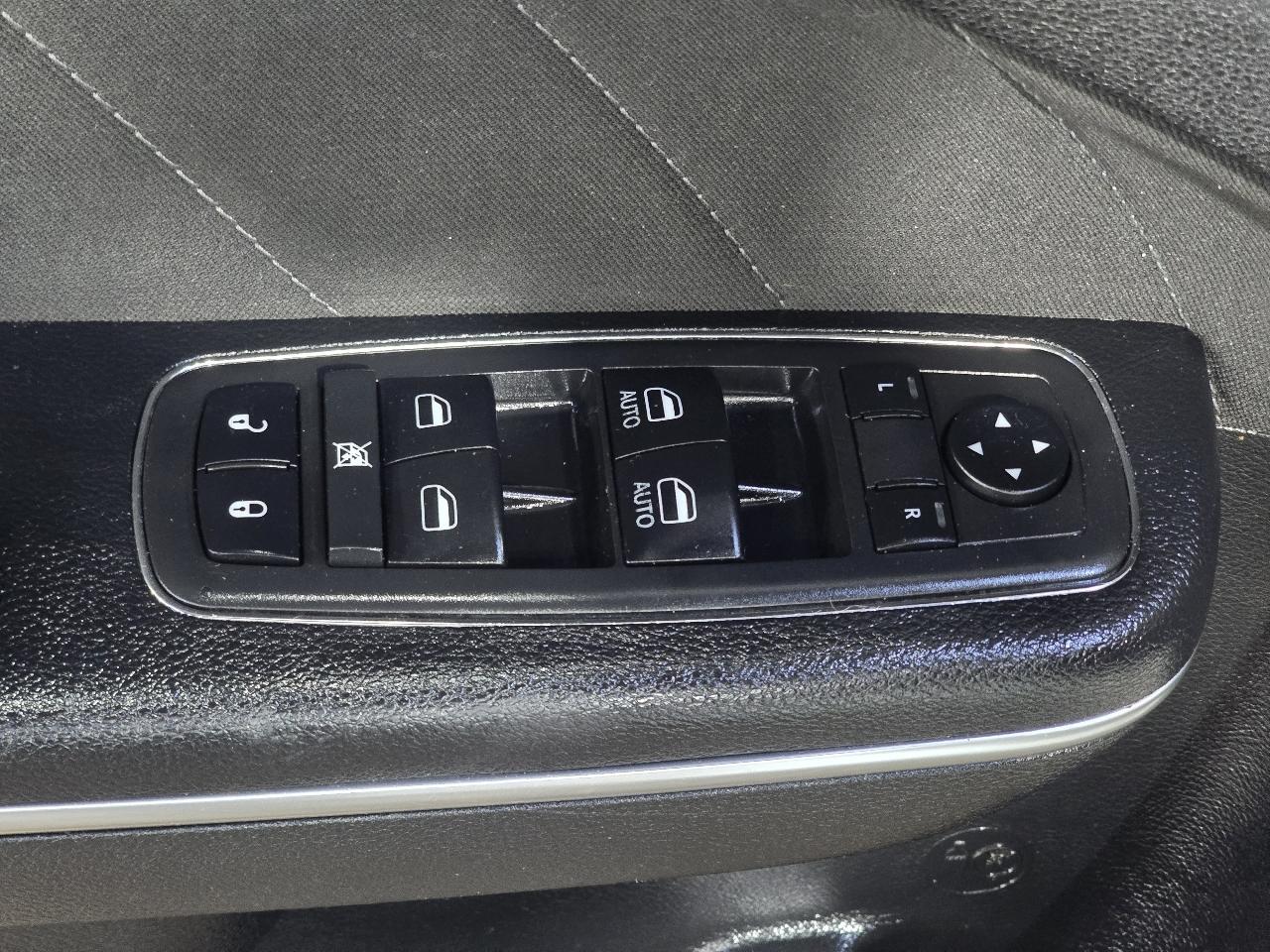 Dodge Charger SXT Plus RWD 2018