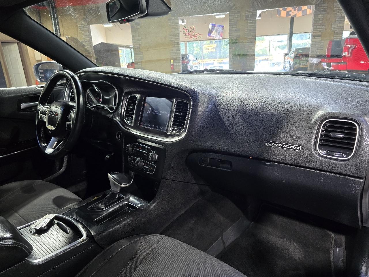 Dodge Charger SXT Plus RWD 2018