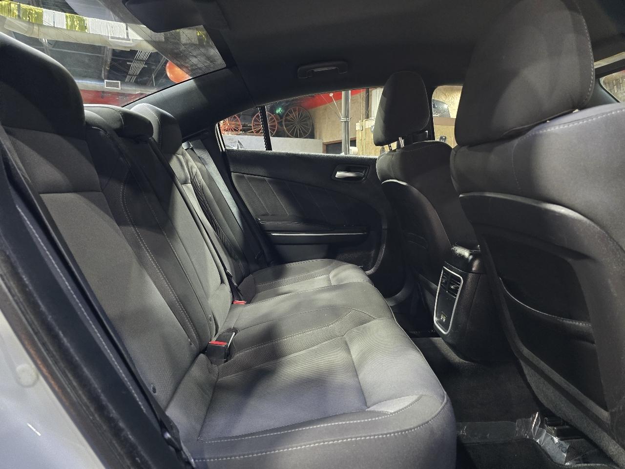 Dodge Charger SXT Plus RWD 2018