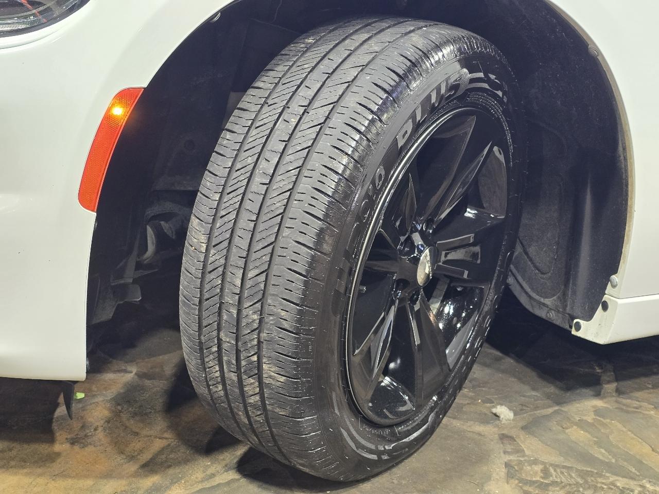 Dodge Charger SXT Plus RWD 2018