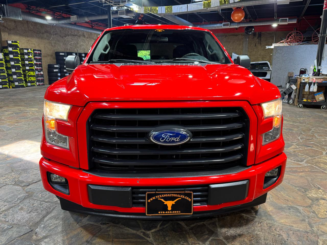 Ford F-150 2WD SuperCrew 145" XL 2017