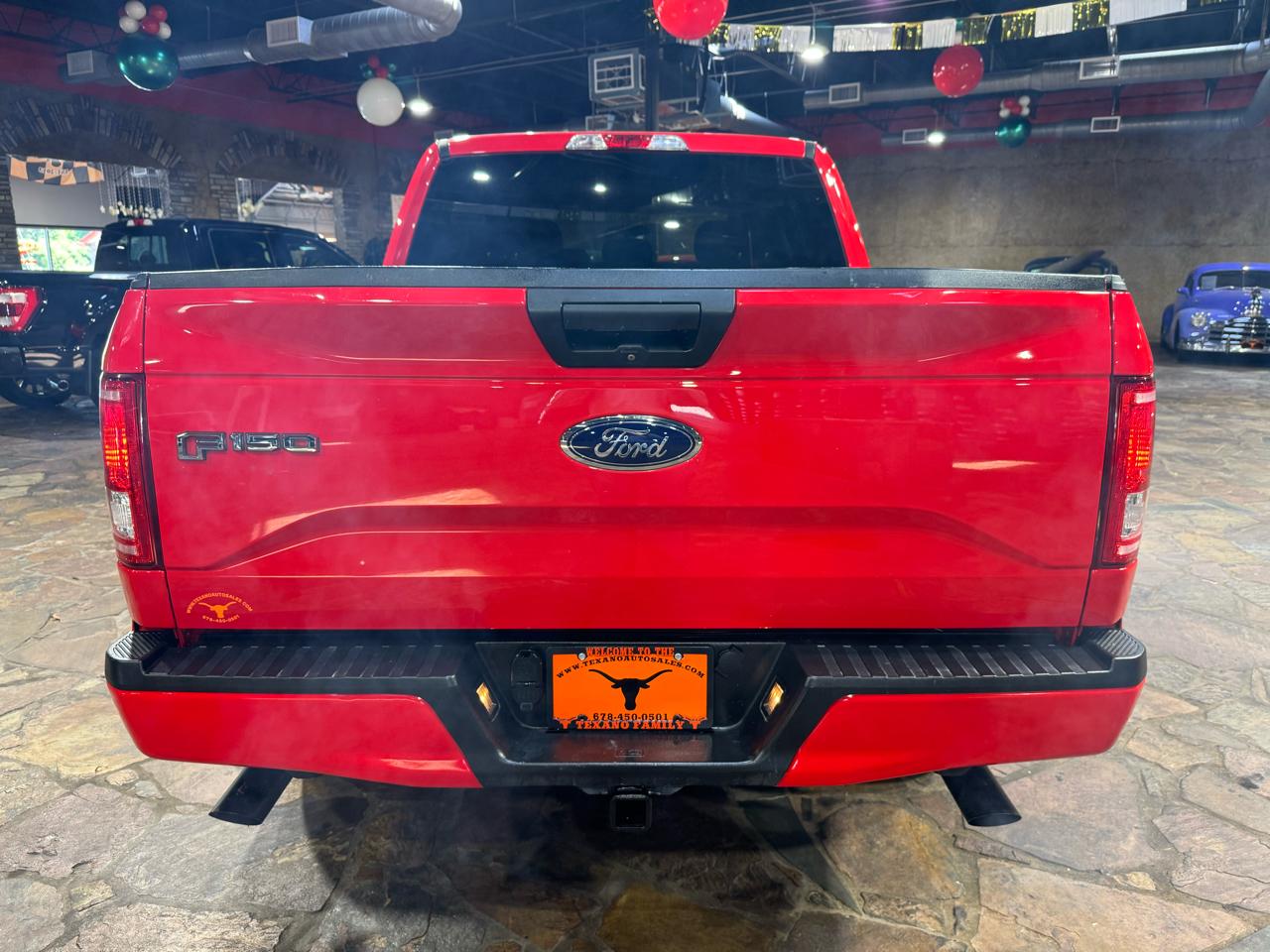 Ford F-150 2WD SuperCrew 145" XL 2017
