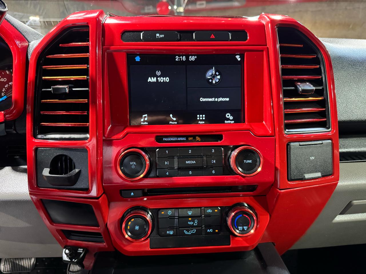 Ford F-150 2WD SuperCrew 145" XL 2017