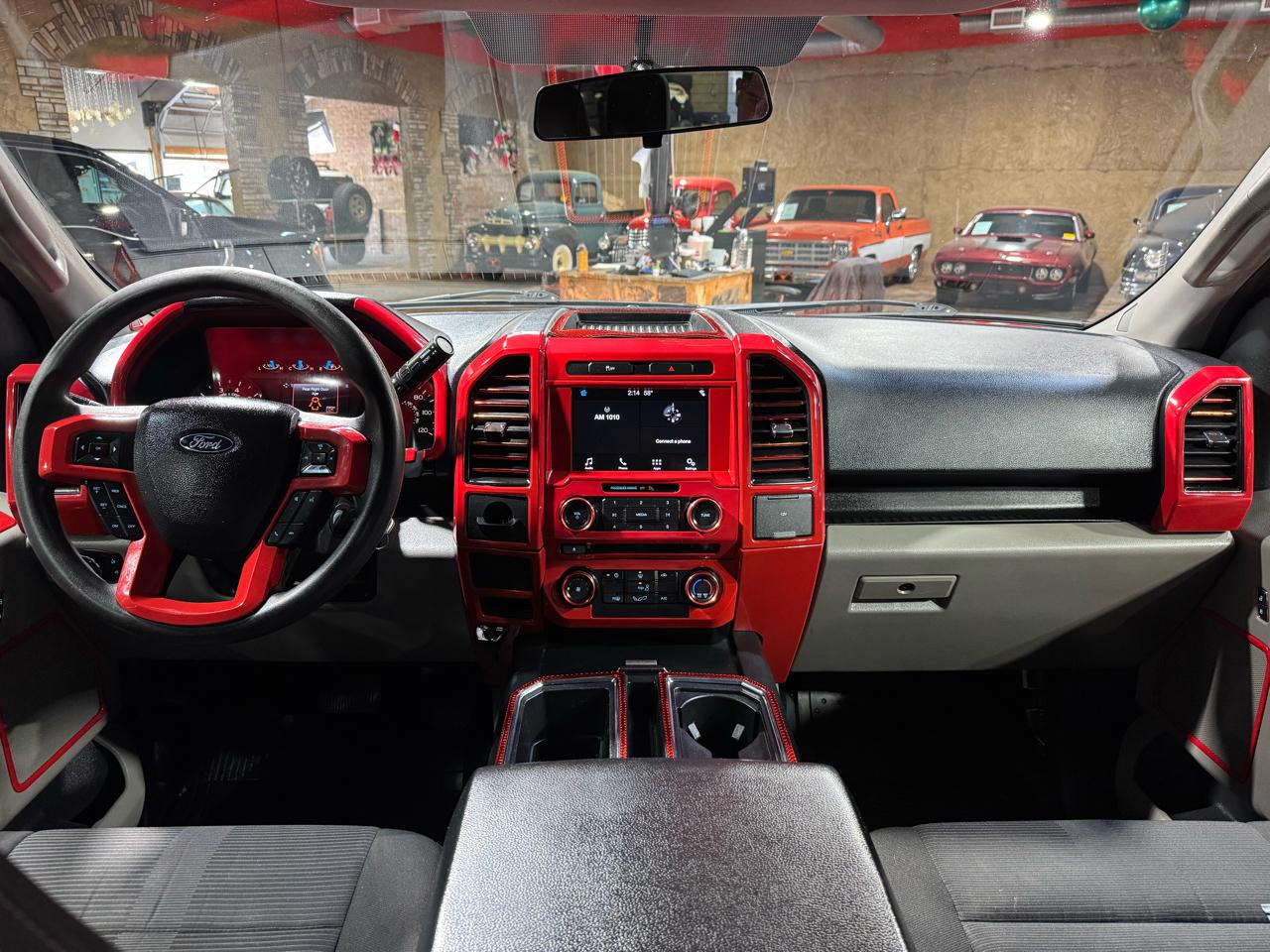 Ford F-150 2WD SuperCrew 145" XL 2017