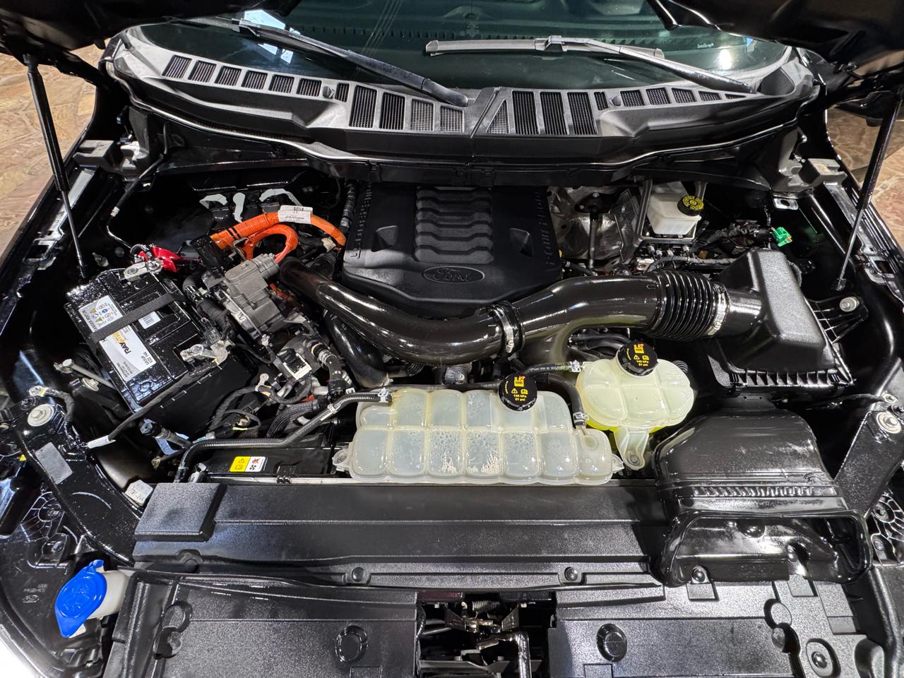 Ford F-150 Limited 4WD SuperCrew 5.5' Box 2021