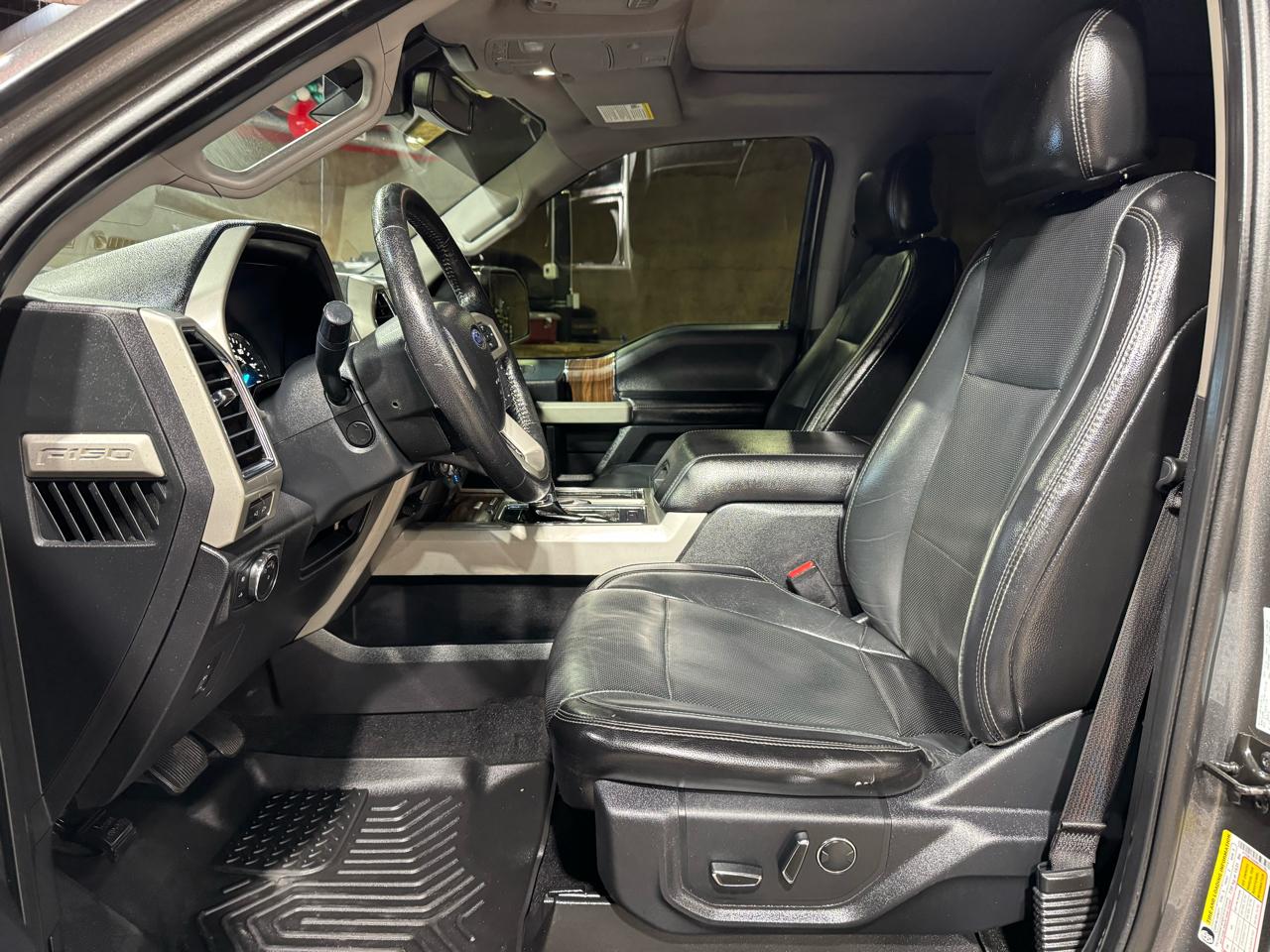 Ford F-150 Lariat 4WD SuperCrew 5.5' Box 2017