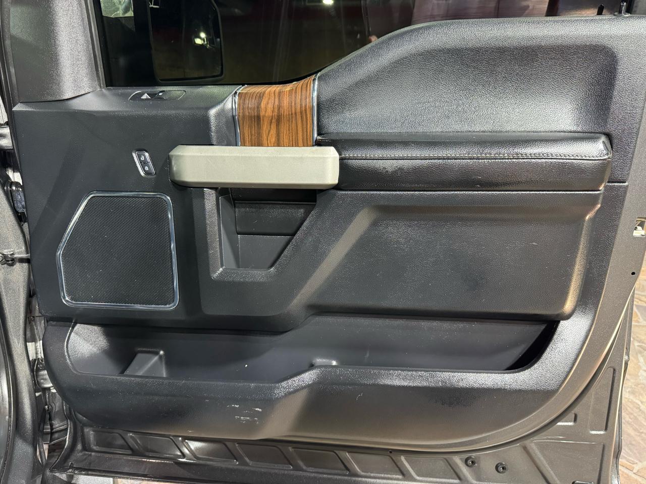 Ford F-150 Lariat 4WD SuperCrew 5.5' Box 2017