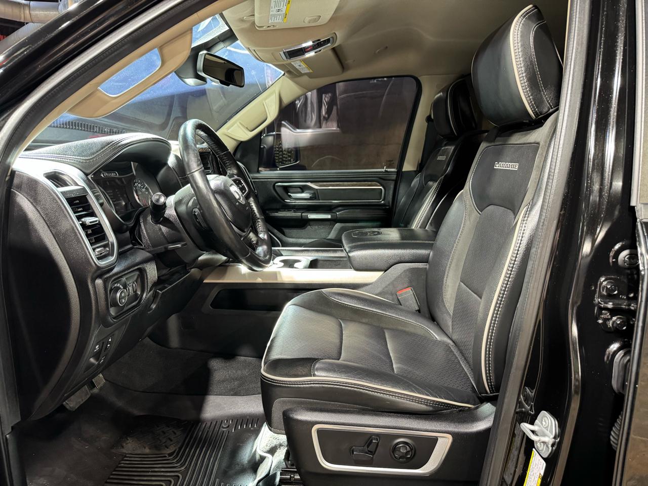 RAM 1500 Laramie 4x4 Crew Cab 5'7" Box 2019