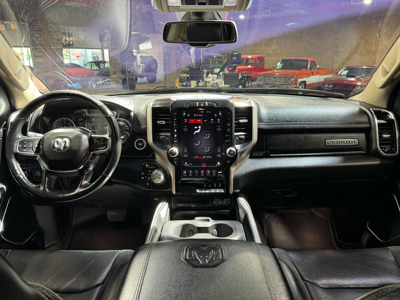 RAM 1500 Laramie 4x4 Crew Cab 5'7" Box 2019
