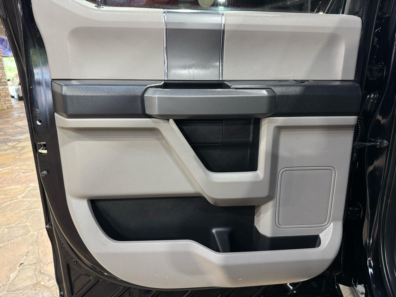 Ford F-150 XLT 2WD SuperCrew 5.5' Box 2016