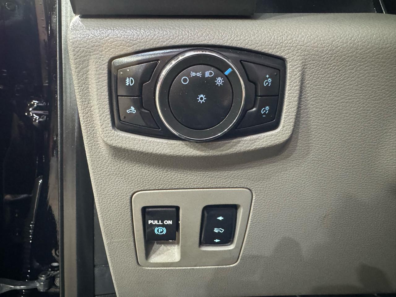 Ford F-150 XLT 2WD SuperCrew 5.5' Box 2016