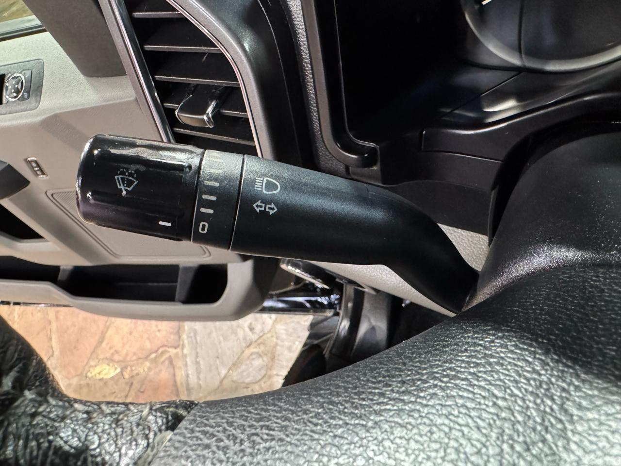 Ford F-150 XLT 2WD SuperCrew 5.5' Box 2016