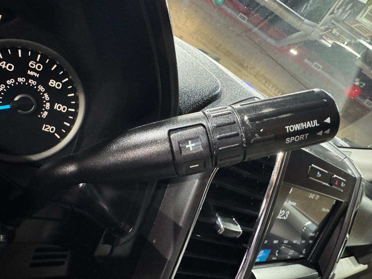Ford F-150 XLT 2WD SuperCrew 5.5' Box 2016