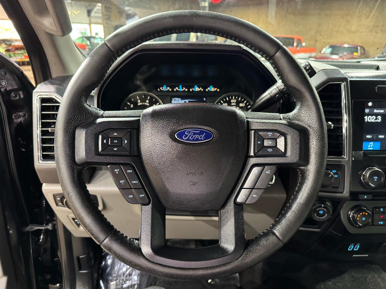 Ford F-150 XLT 2WD SuperCrew 5.5' Box 2016