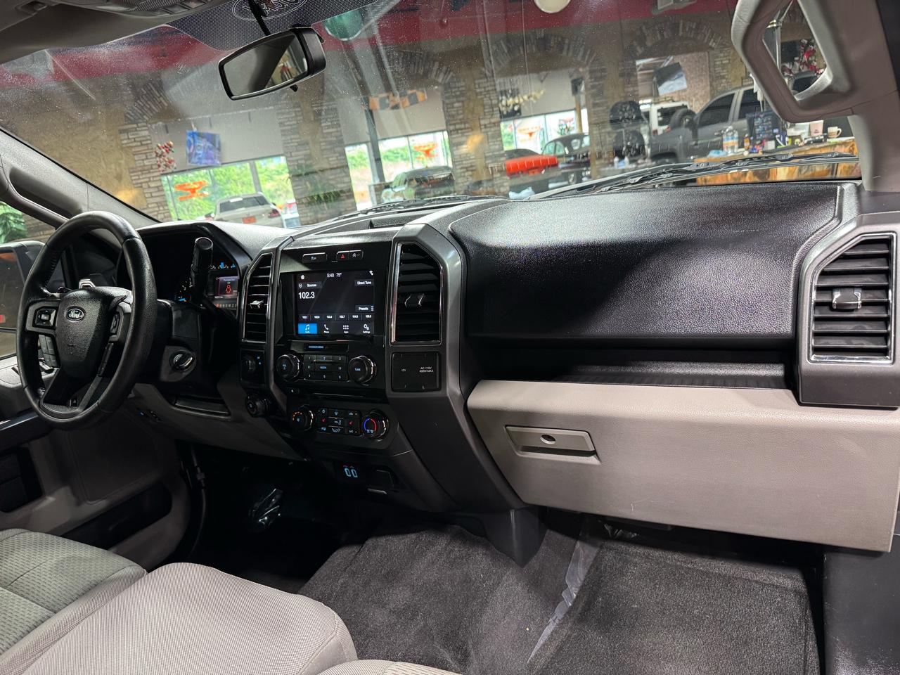 Ford F-150 XLT 2WD SuperCrew 5.5' Box 2016