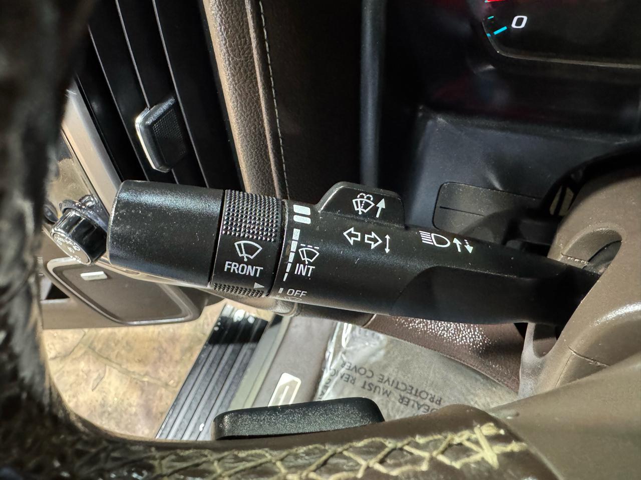 GMC Sierra 1500 4WD Crew Cab 143.5" Denali 2018