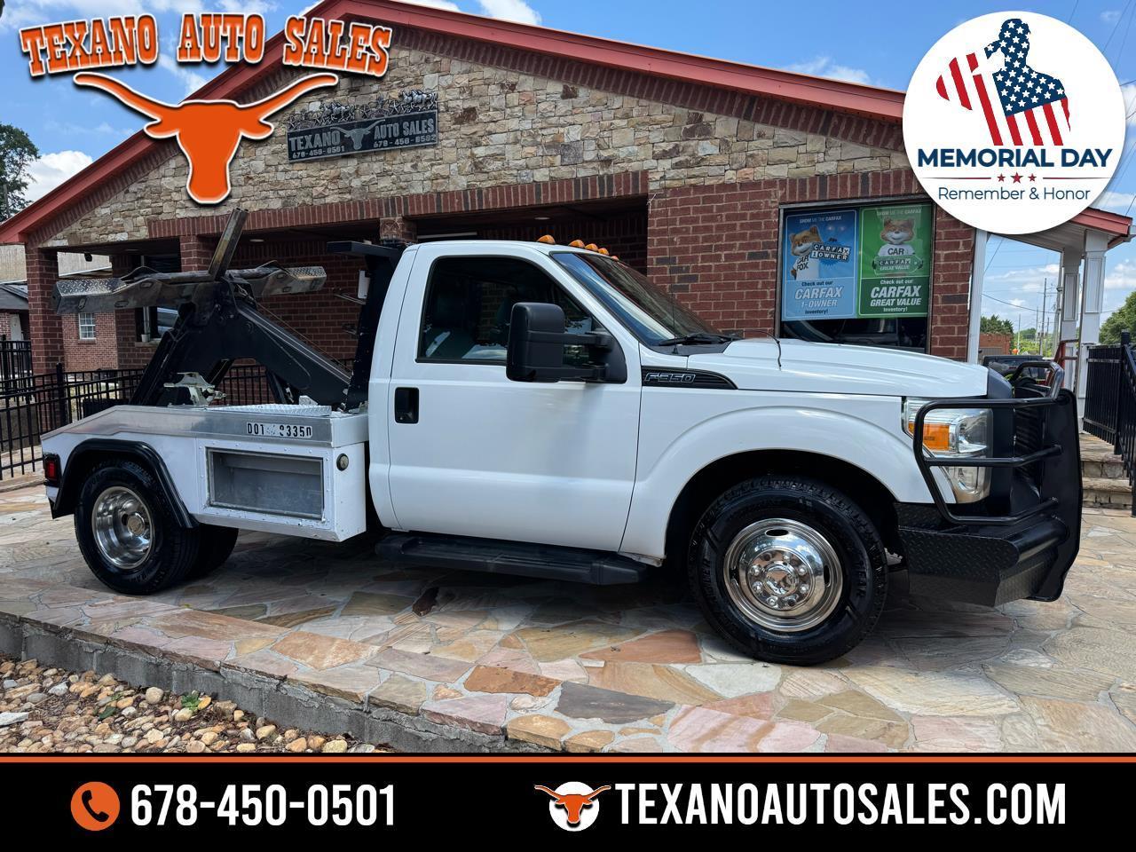 Ford Super Duty F-350 DRW 2WD Reg Cab 141" WB 60" CA XLT 2011