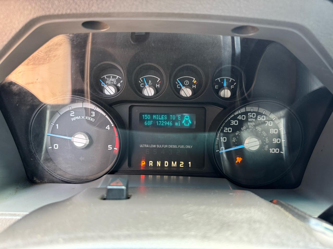 Ford Super Duty F-350 DRW 2WD Reg Cab 141" WB 60" CA XLT 2011