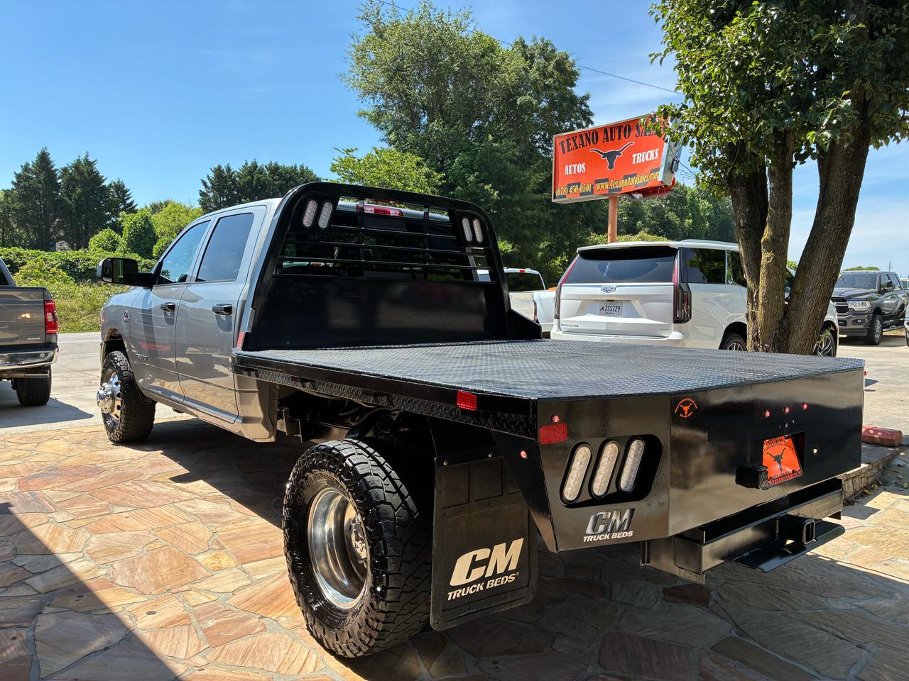 RAM 3500 Tradesman 4x4 Crew Cab 8' Box 2020