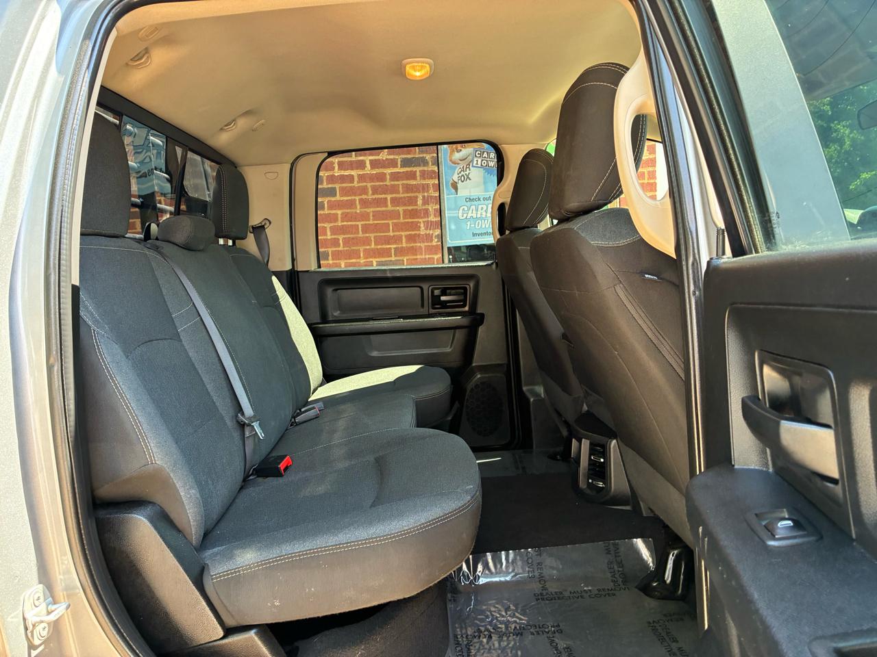 RAM 3500 Tradesman 4x4 Crew Cab 8' Box 2020