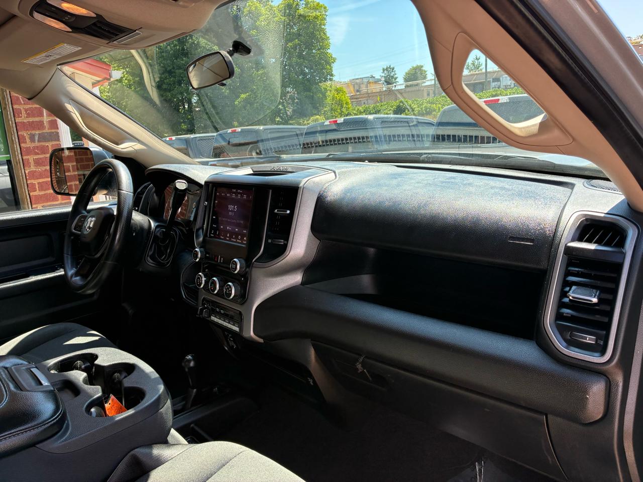 RAM 3500 Tradesman 4x4 Crew Cab 8' Box 2020