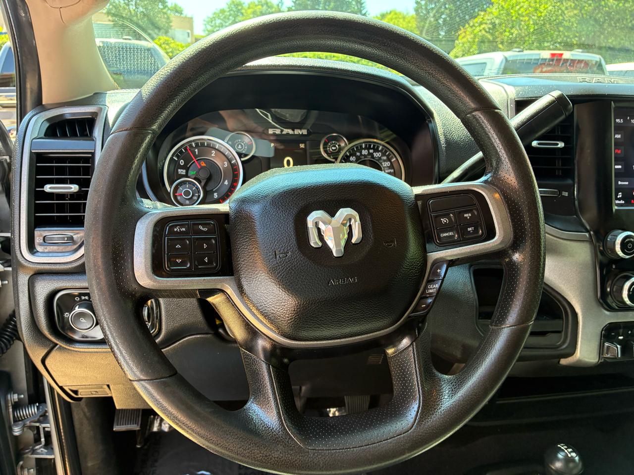 RAM 3500 Tradesman 4x4 Crew Cab 8' Box 2020