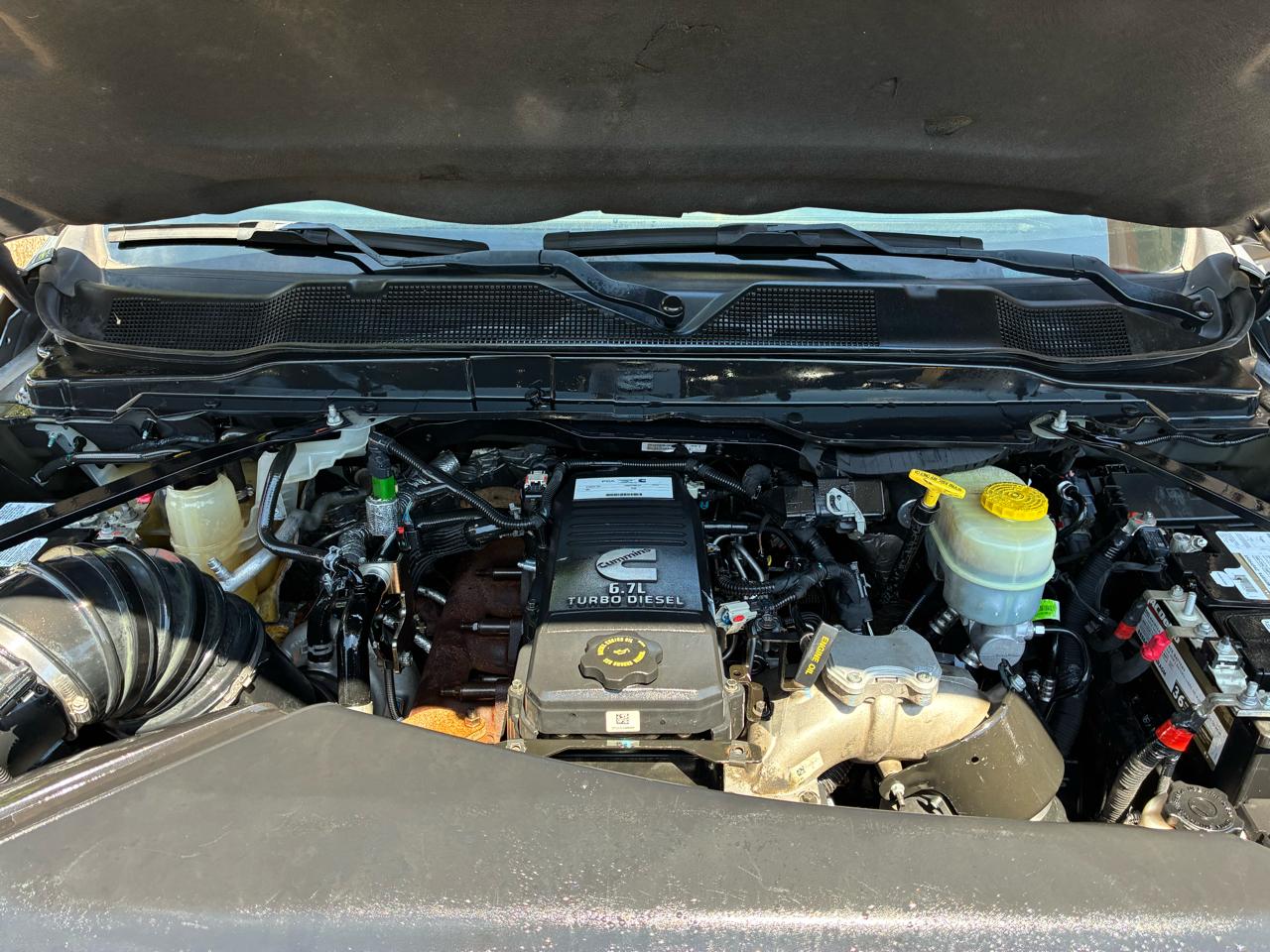 RAM 3500 Tradesman 4x4 Crew Cab 8' Box 2020