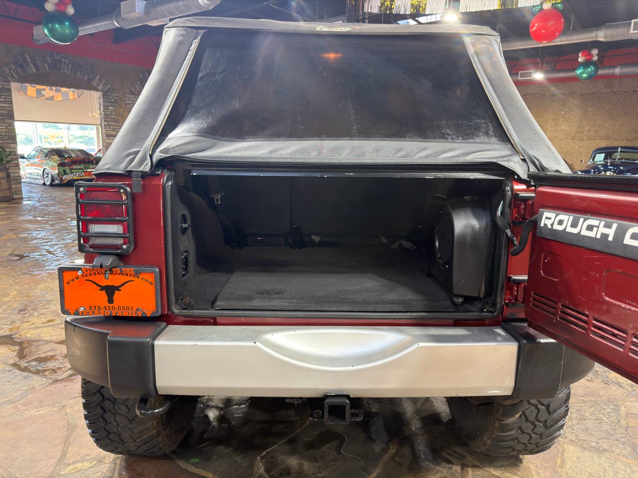 Jeep Wrangler Unlimited 4WD 4dr Sahara 2009