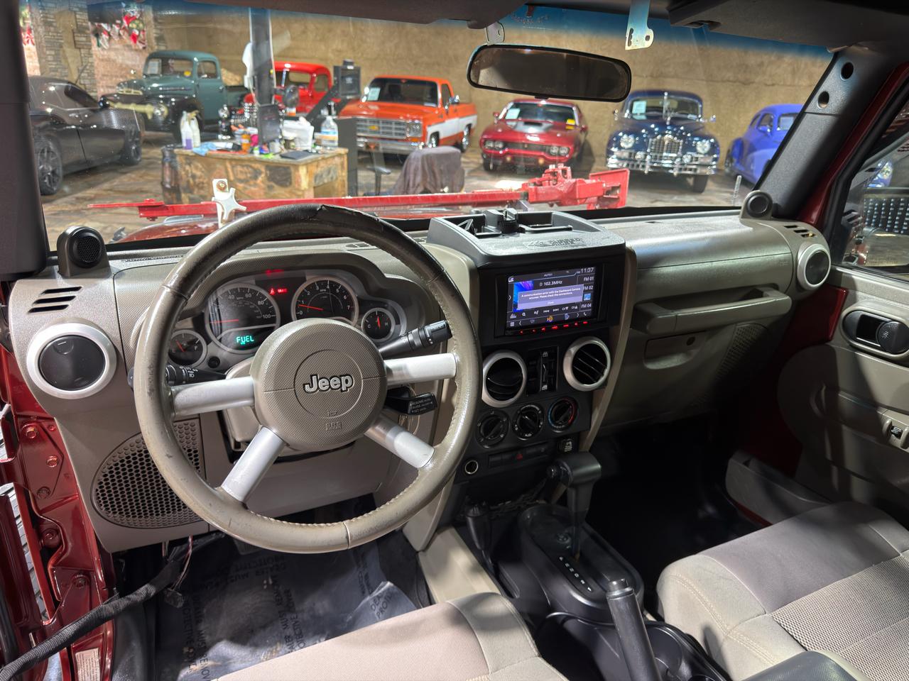 Jeep Wrangler Unlimited 4WD 4dr Sahara 2009