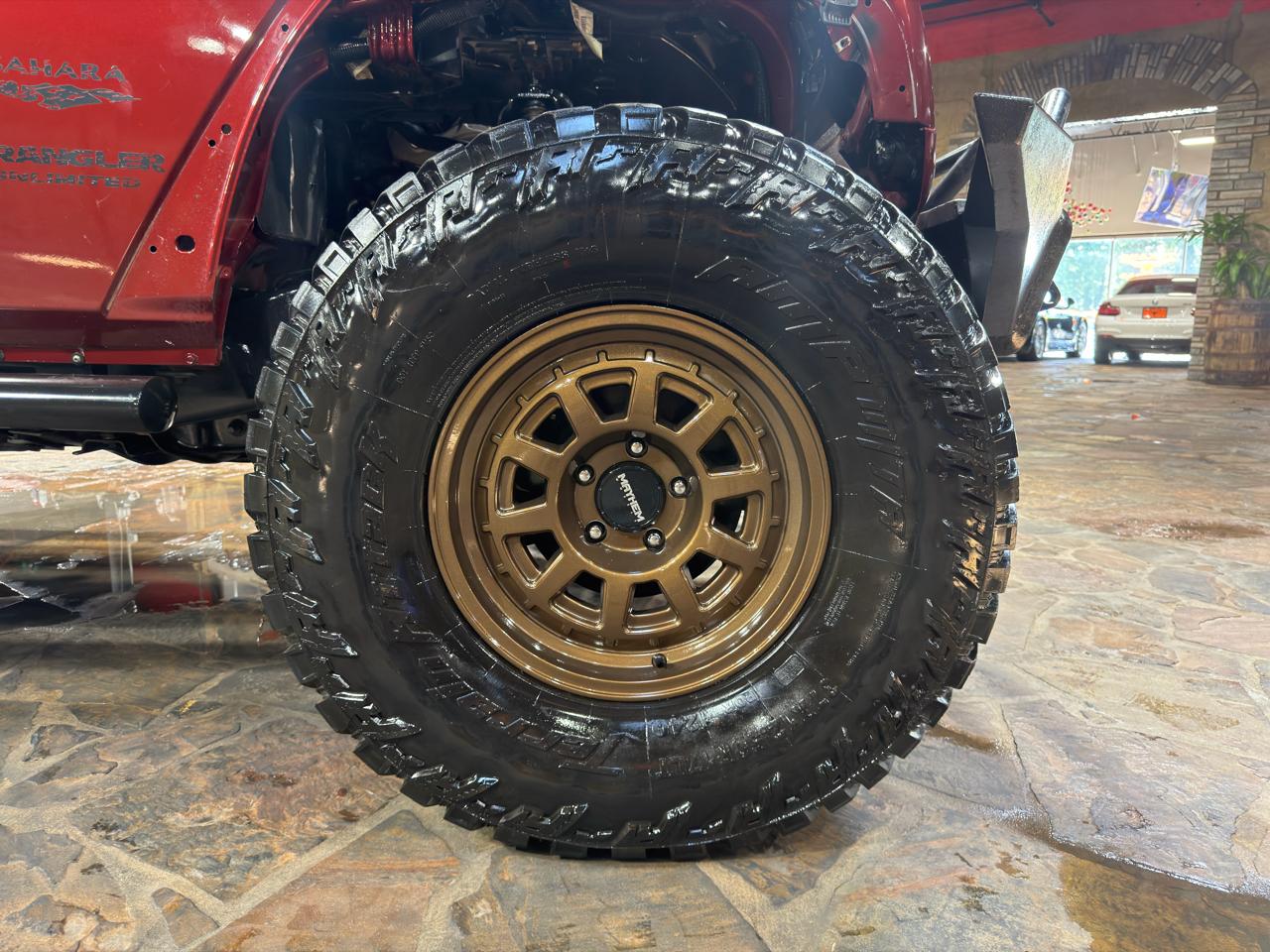 Jeep Wrangler Unlimited 4WD 4dr Sahara 2009