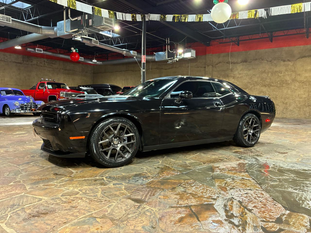 Dodge Challenger 2dr Cpe R/T Shaker 2016