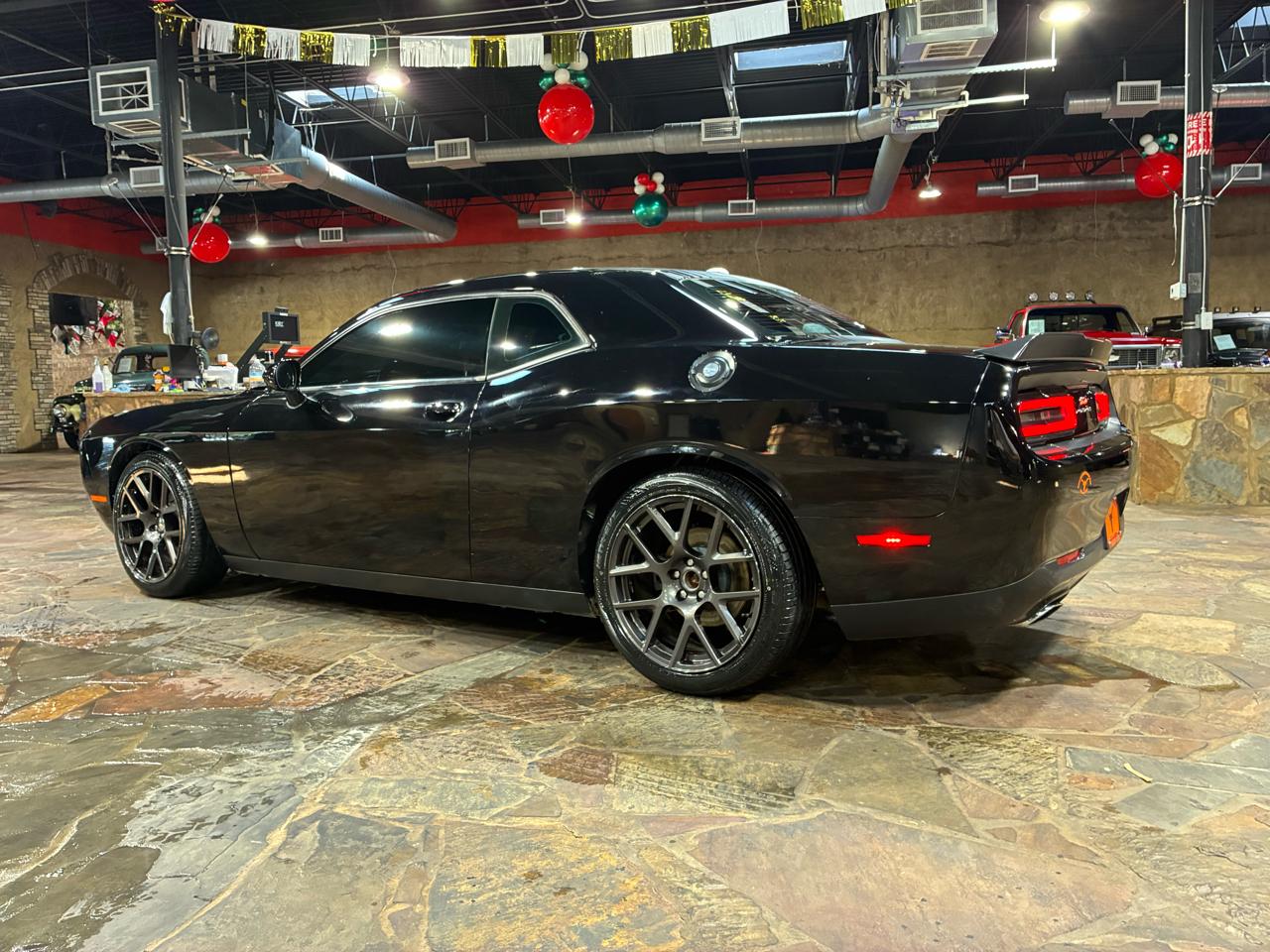 Dodge Challenger 2dr Cpe R/T Shaker 2016