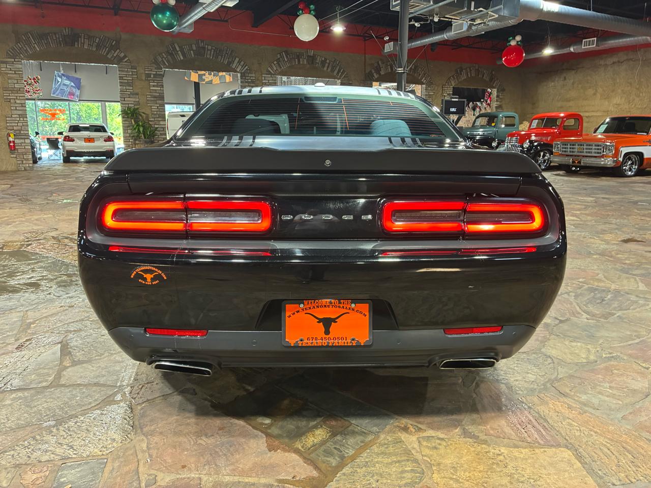 Dodge Challenger 2dr Cpe R/T Shaker 2016