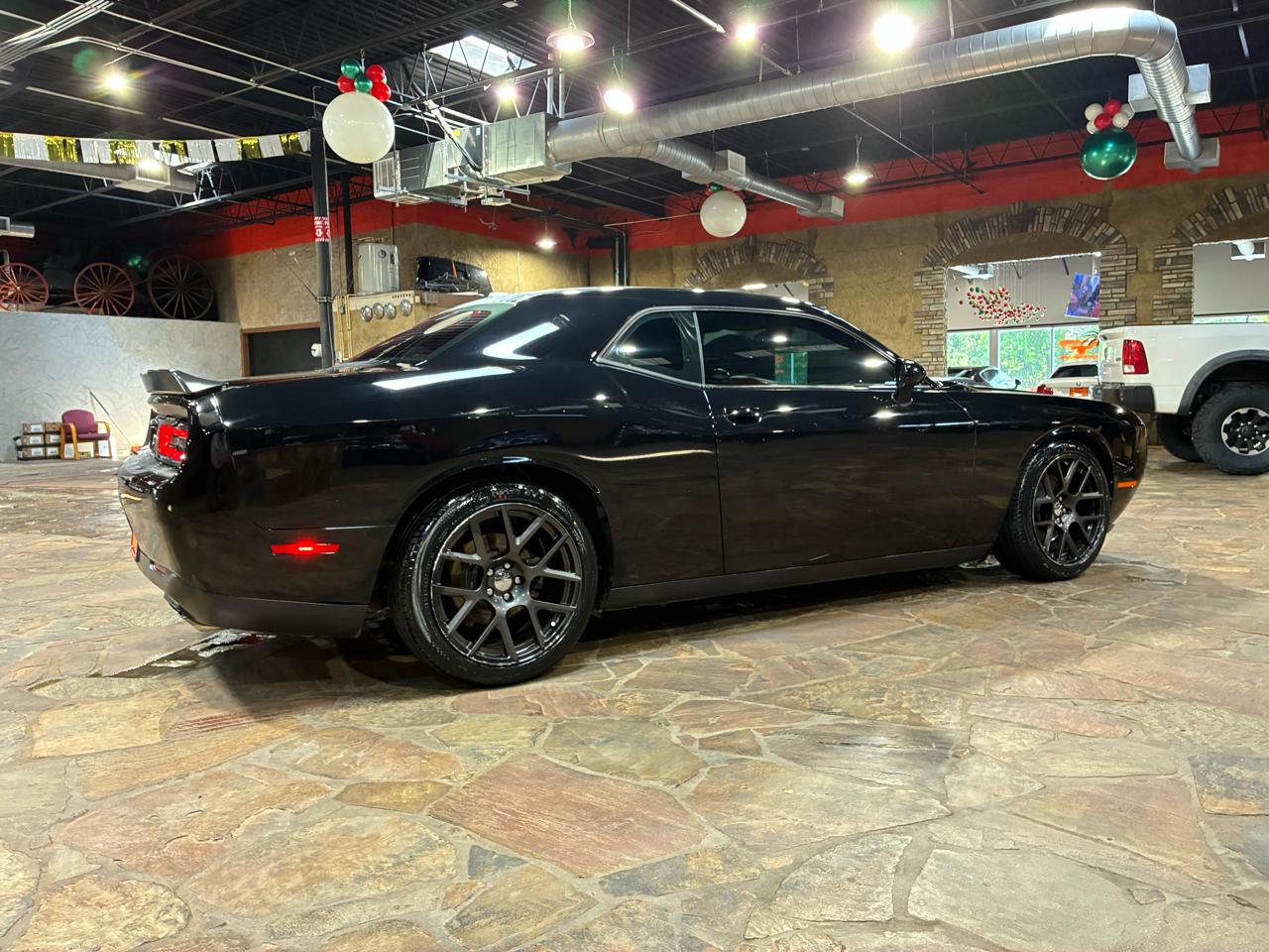 Dodge Challenger 2dr Cpe R/T Shaker 2016