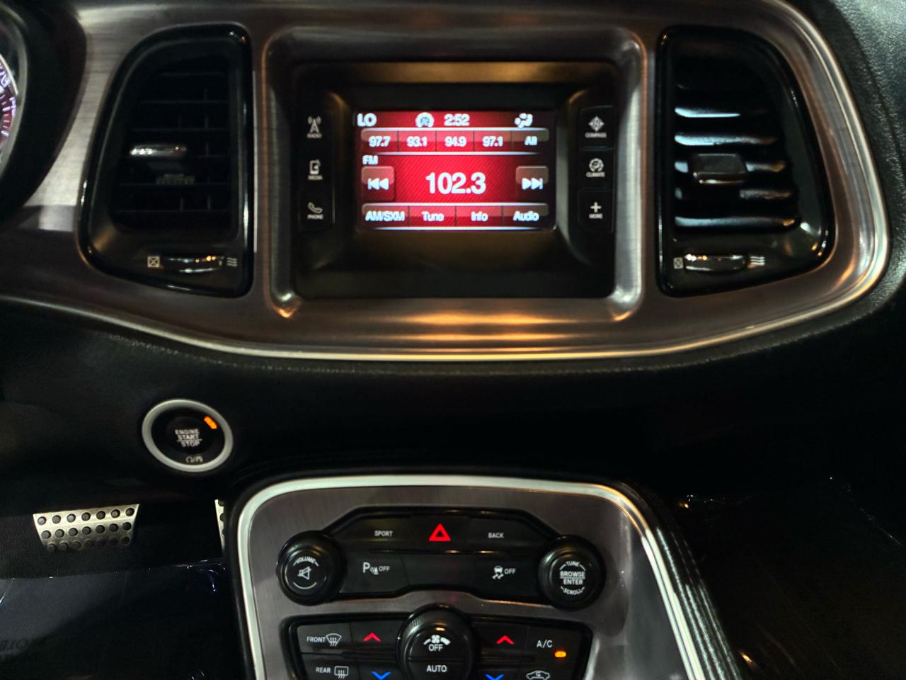 Dodge Challenger 2dr Cpe R/T Shaker 2016