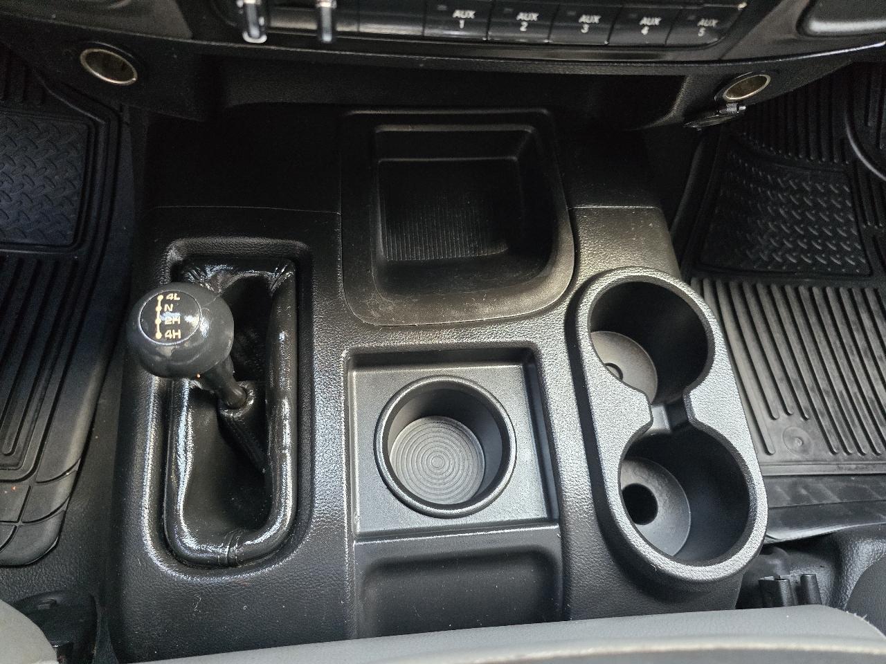 RAM 3500 4WD Crew Cab 172" WB 60" CA Tradesman 2014
