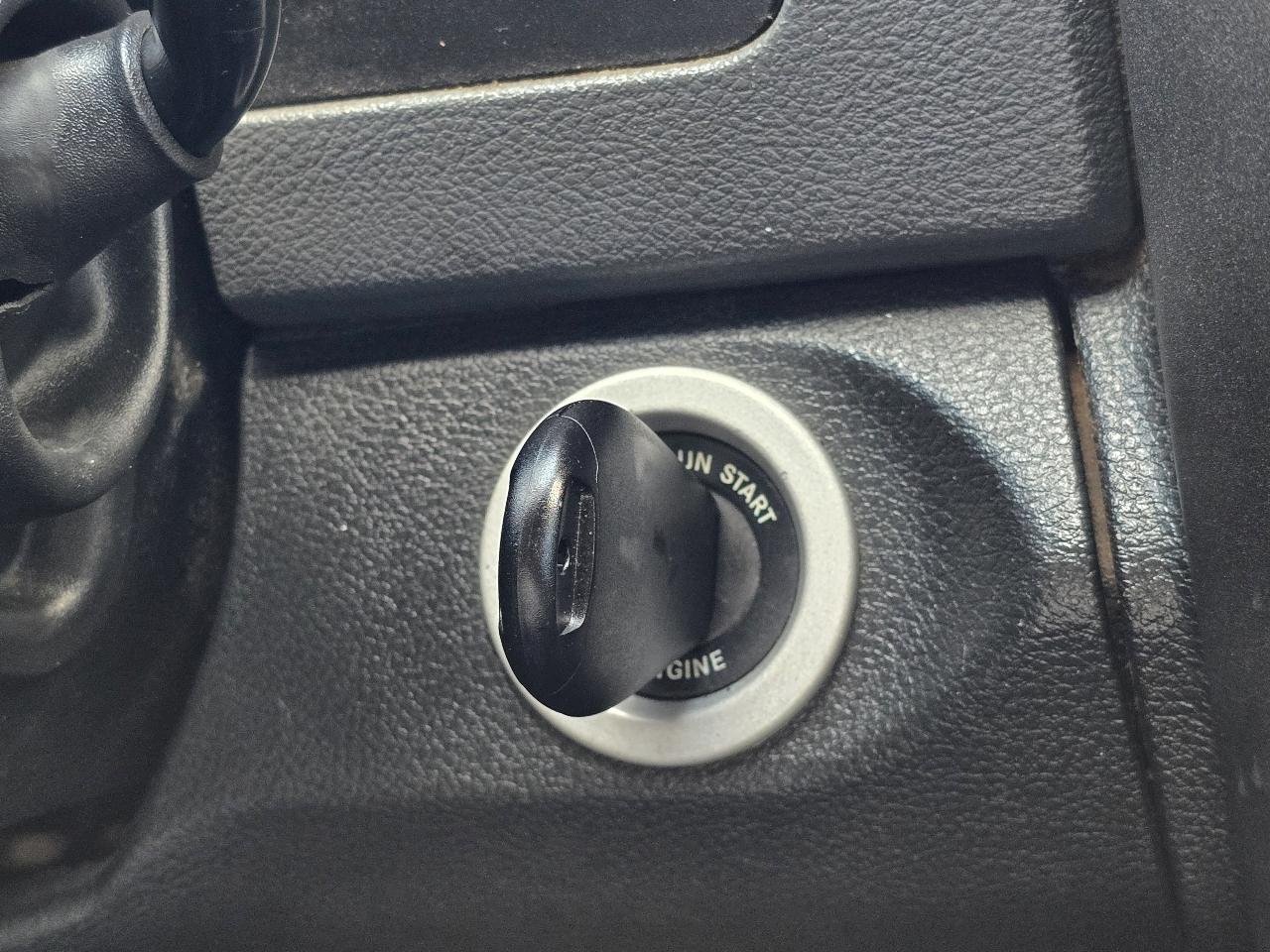 RAM 3500 4WD Crew Cab 172" WB 60" CA Tradesman 2014