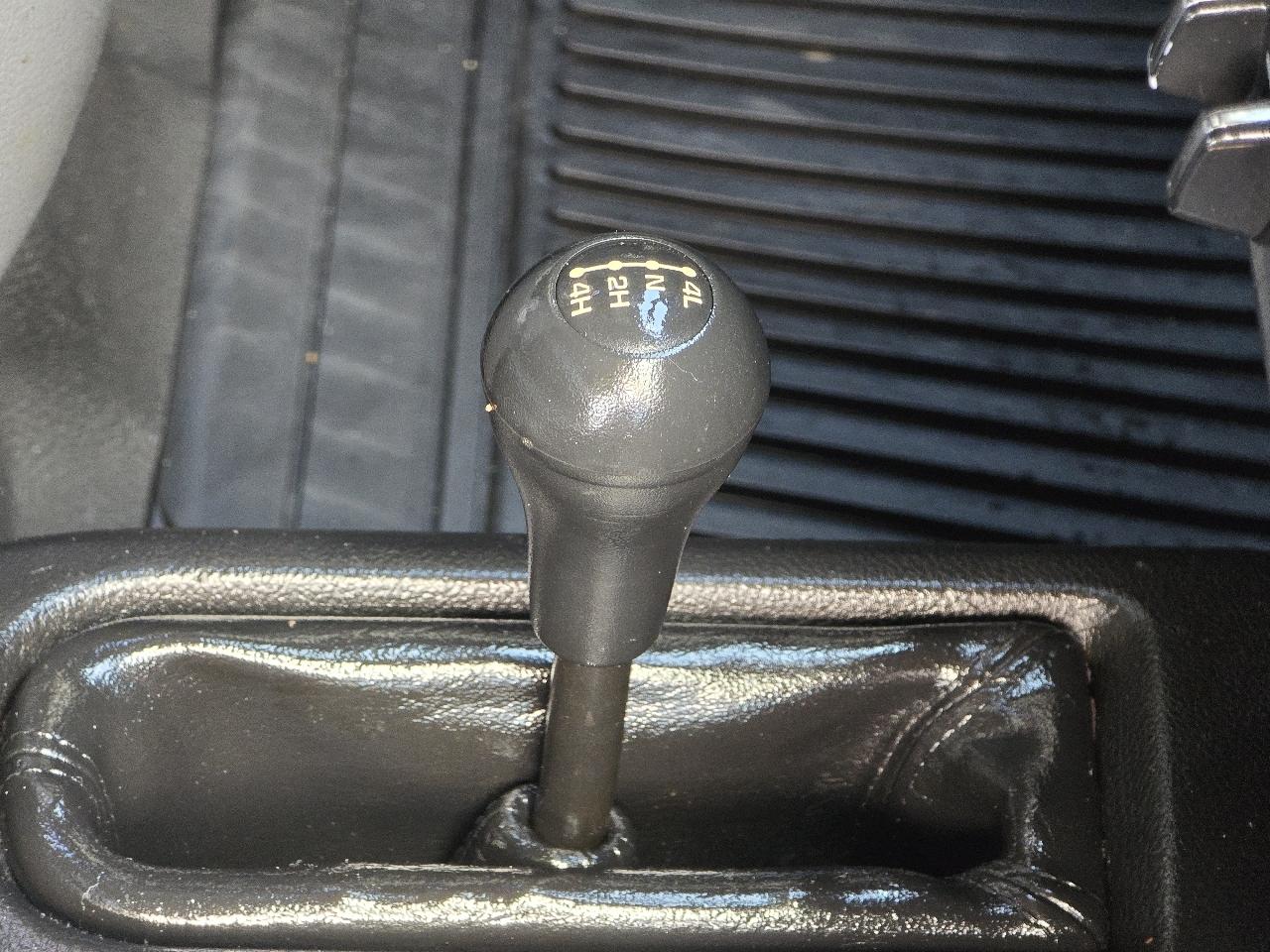 RAM 3500 4WD Crew Cab 172" WB 60" CA Tradesman 2014
