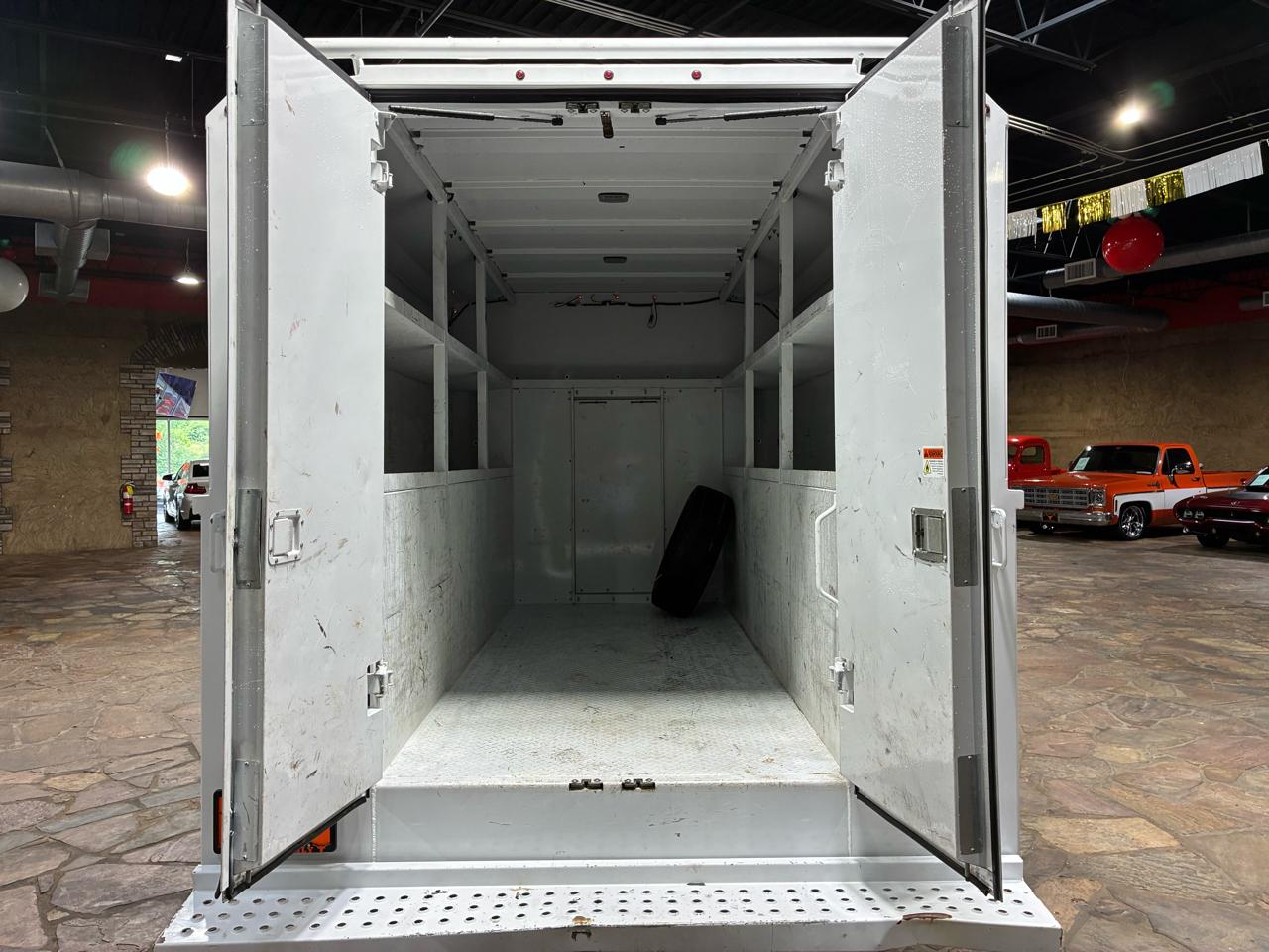 Ford Transit Cutaway T-250 SRW 138" WB 9000 GVWR 2019