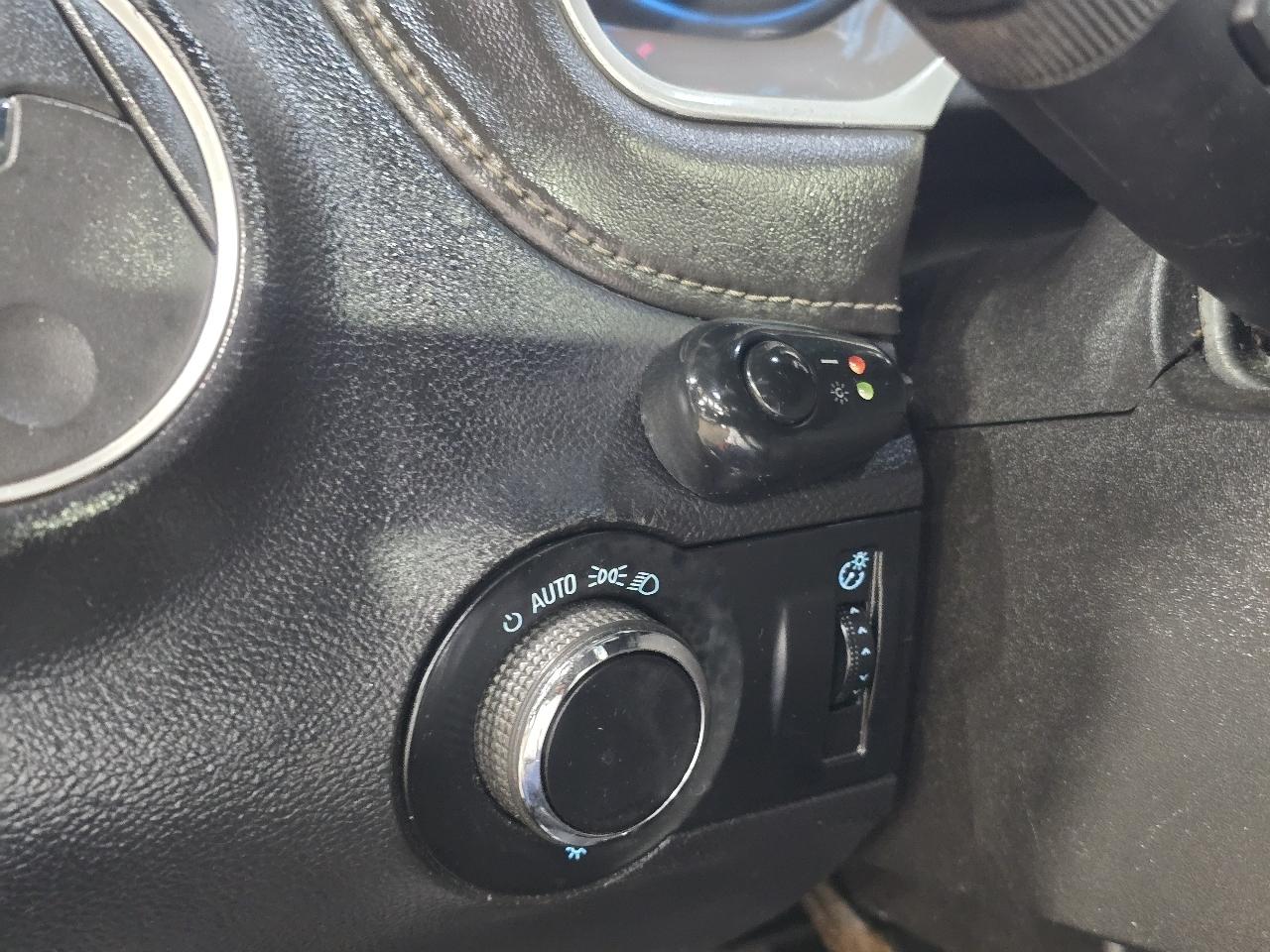 Chevrolet Camaro 2dr Cpe LT w/2LT 2013