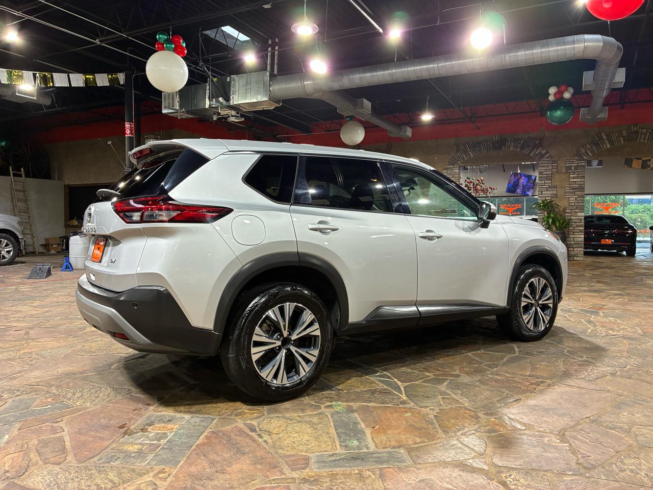 Nissan Rogue FWD SV 2021