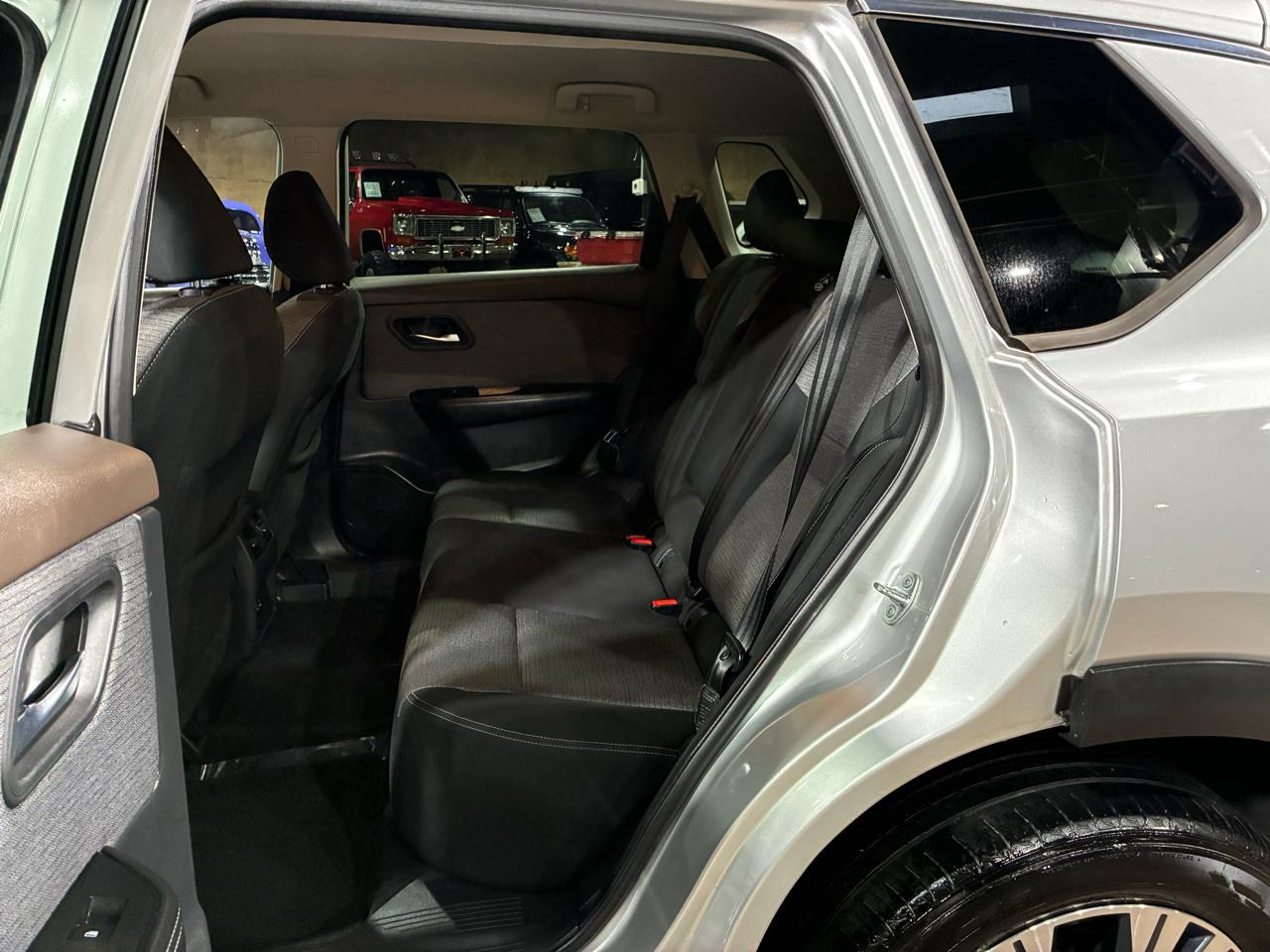 Nissan Rogue FWD SV 2021