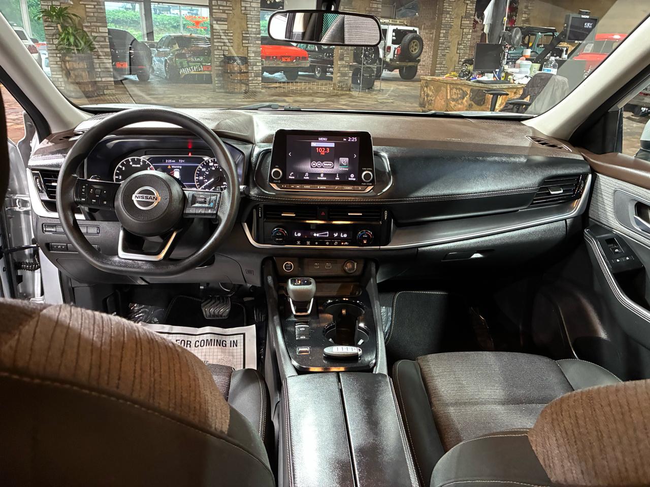 Nissan Rogue FWD SV 2021