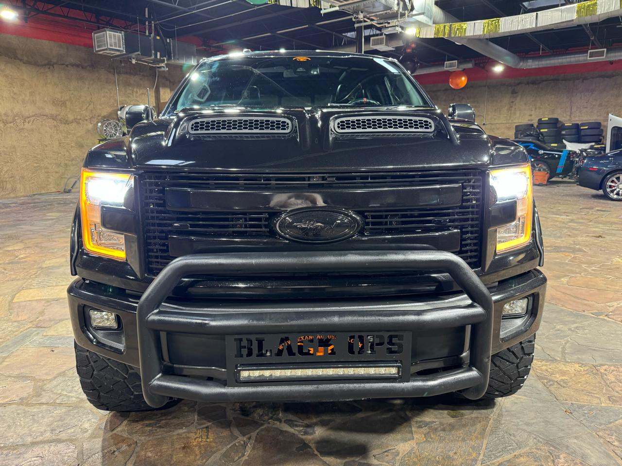 Ford F-150 4WD SuperCrew 145" Lariat 2015
