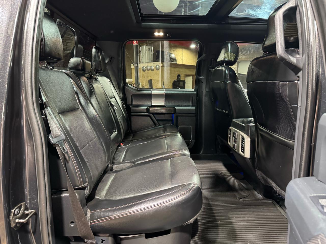 Ford F-150 4WD SuperCrew 145" Lariat 2015