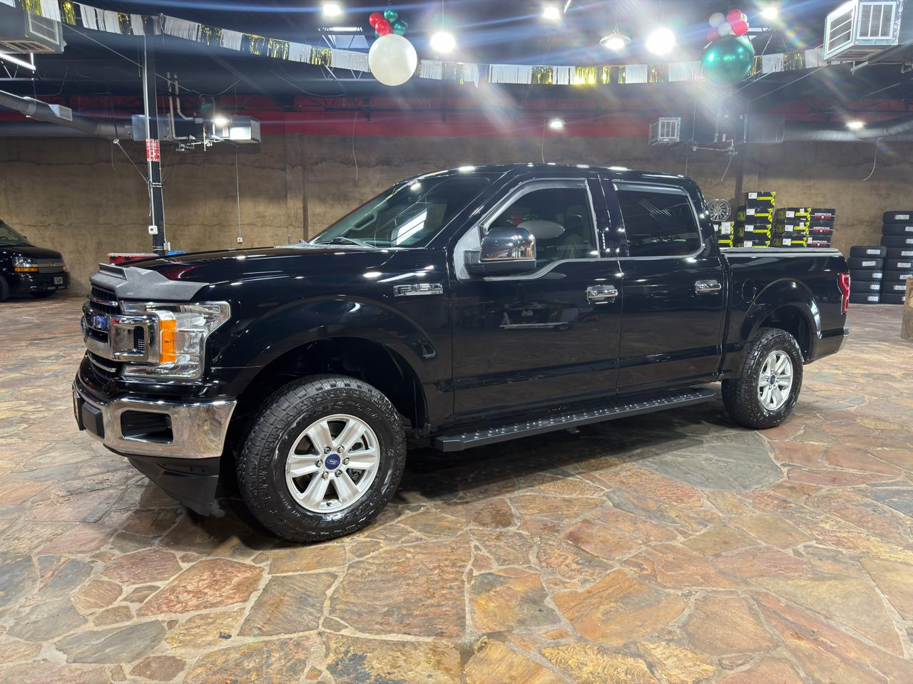 Ford F-150 2WD SuperCrew 150" XLT 2018