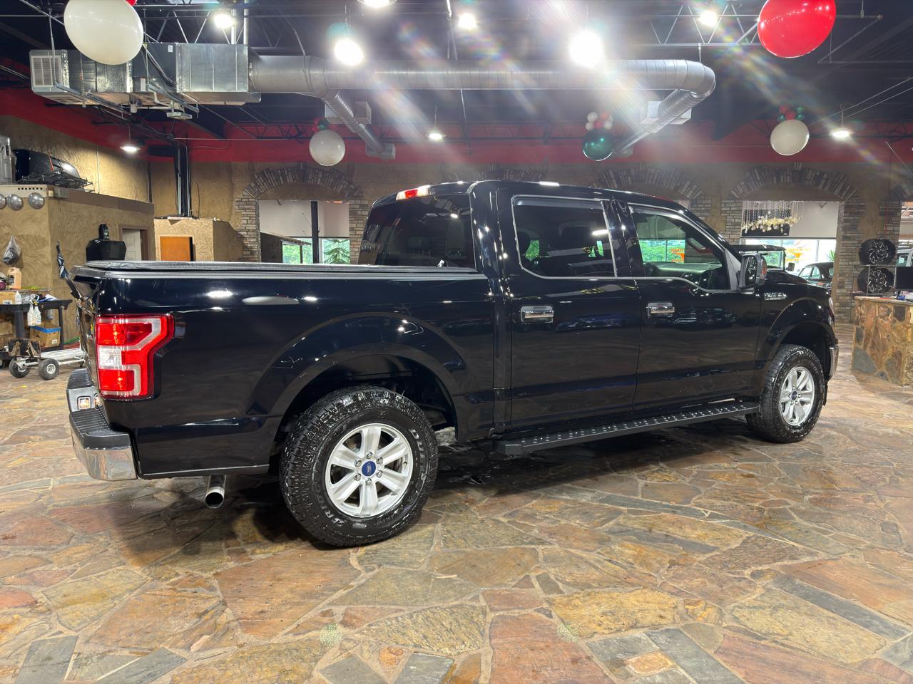 Ford F-150 2WD SuperCrew 150" XLT 2018