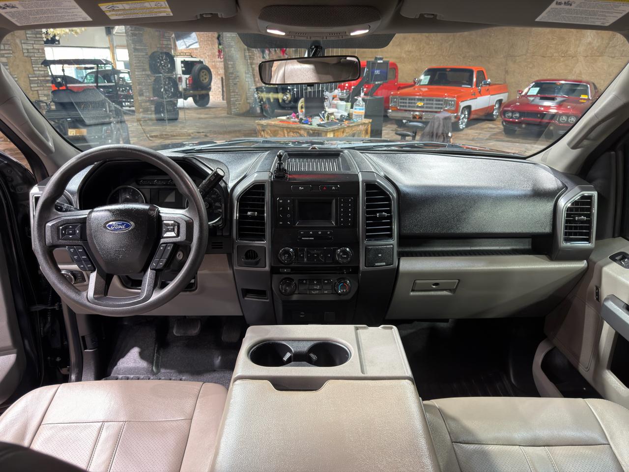 Ford F-150 2WD SuperCrew 150" XLT 2018