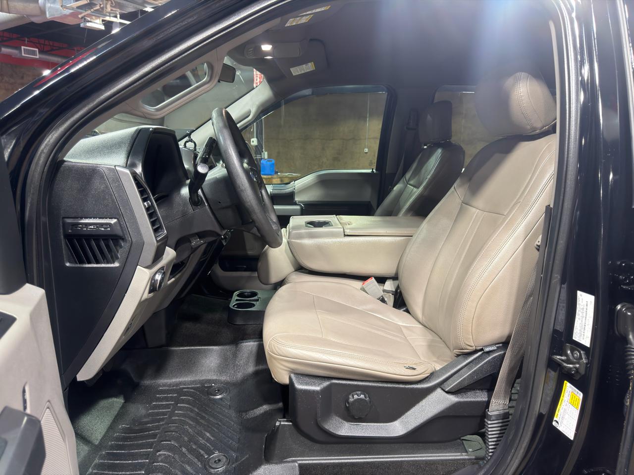 Ford F-150 2WD SuperCrew 150" XLT 2018