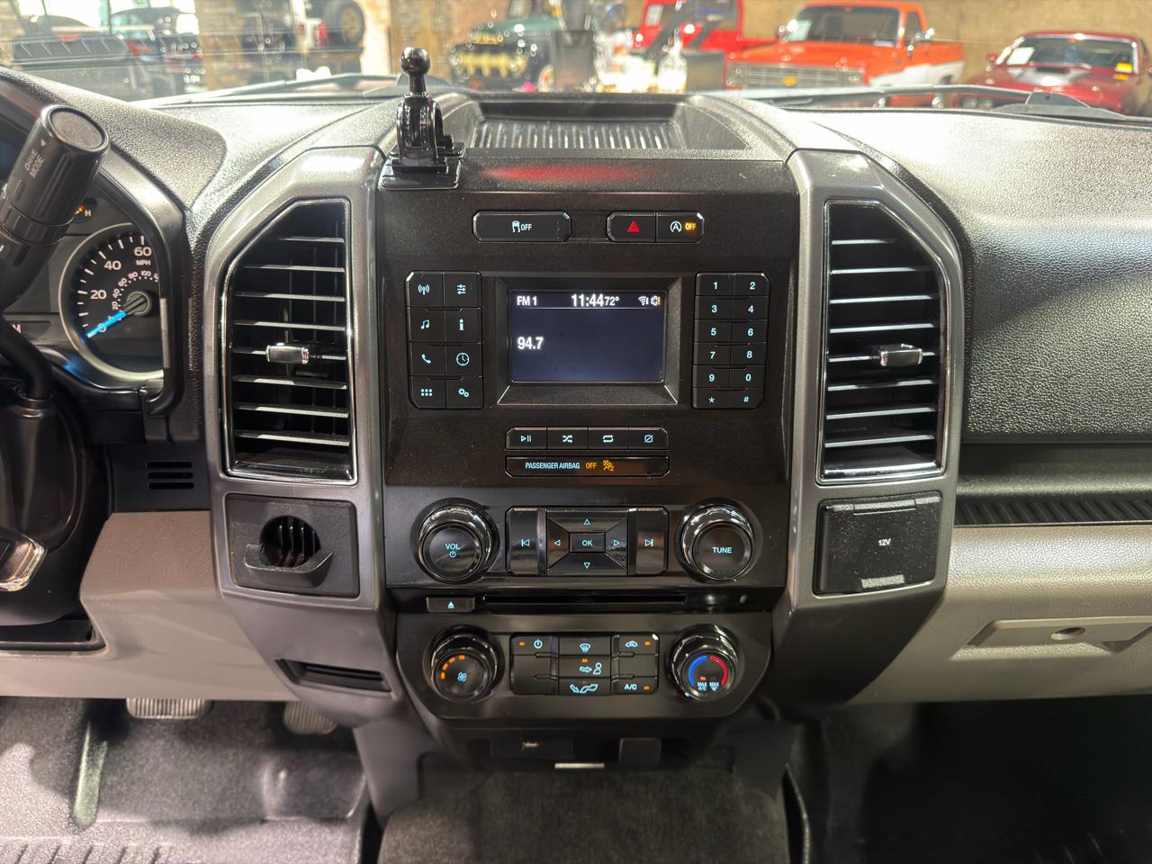 Ford F-150 2WD SuperCrew 150" XLT 2018
